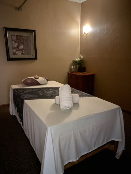 Santa rosa massage - Male Massage Therapist in Santa Rosa, California Rejuvenate your body, mind, and spirit with a relaxing and healing massage or spa treatment. Ron is a California certified massage therapist, CMT with more than 700 hours of training and over ten years experience. 
